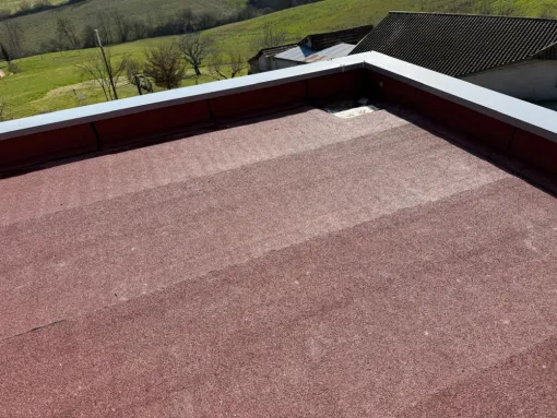 Étanchéité de toiture à Auch : protéger durablement votre maison des intempéries du Gers, Cannes, Rina étanchéité