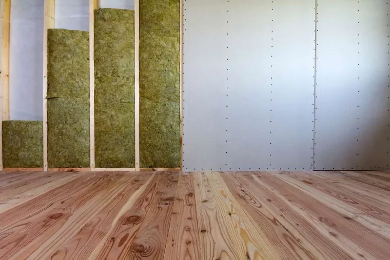 Quels sont les signes indiquant une mauvaise isolation dans une maison ?, Cannes, Rina étanchéité